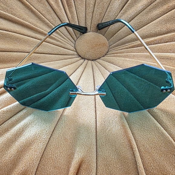 Francesca's Collections Green Blue and Gold Octagonal Retro Sunglasses - Picture 5 of 5